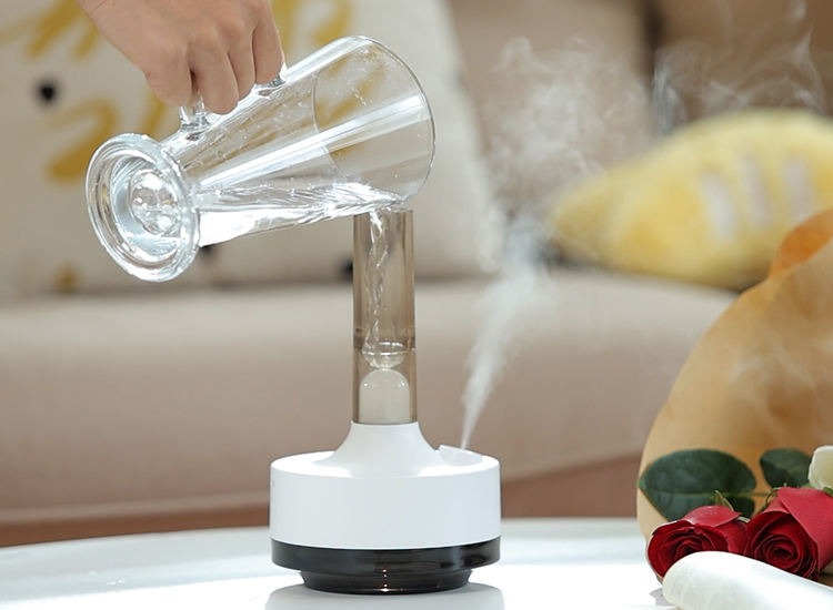 Time Vase Humidifier – Compact Decorative Air Humidifier with Transparent Water Tank
